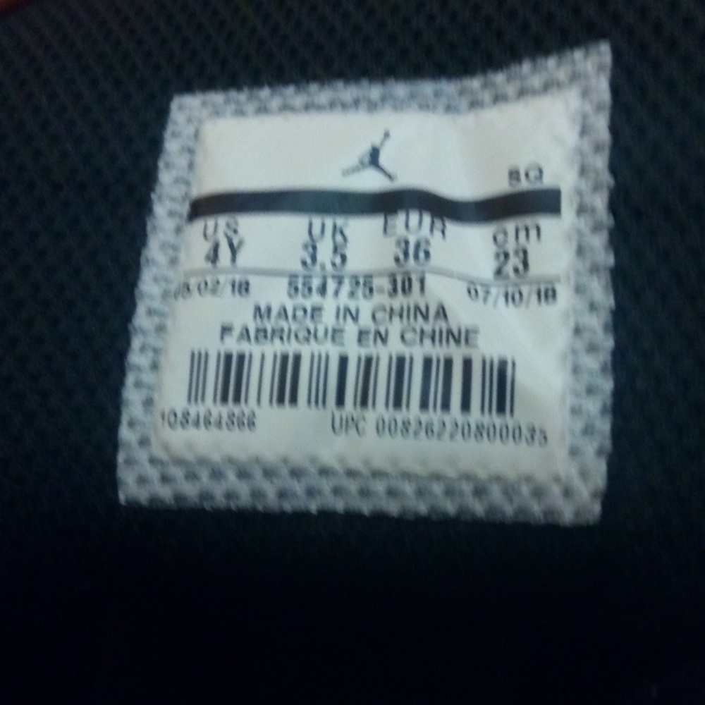 Boys Nike Air Jordan 1 mid Olive/Black - Picture 5 of 5
